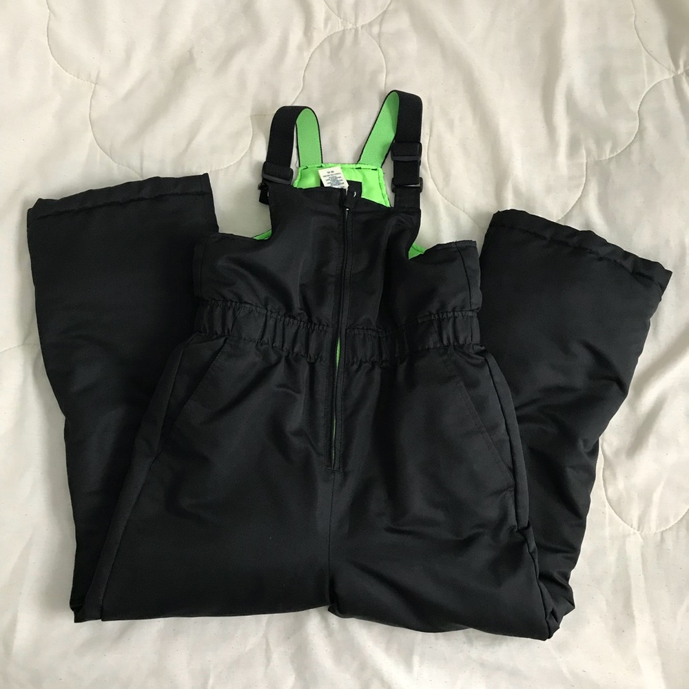 Snow pants Boys size 8.